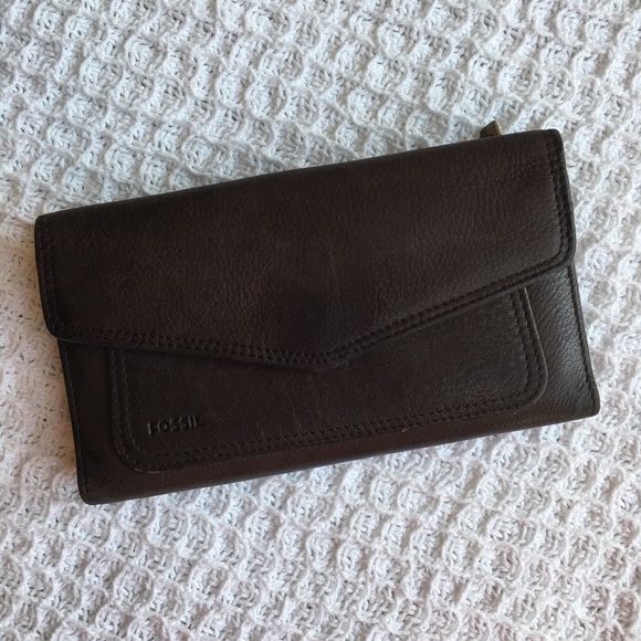 Fossil Handbags - Fossil Brown Pebbled Leather Wallet